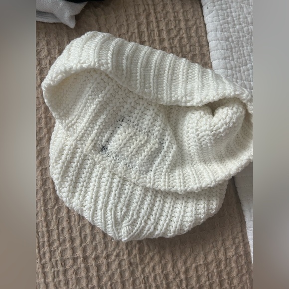 Love Your Melon • Beanie - Picture 2 of 5